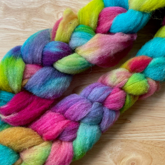 Handdyed Honeycomb Suffolk Roving