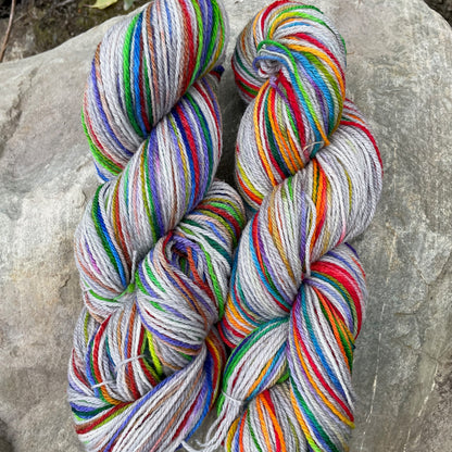 Honeycomb Suffolk Yarn